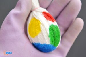 how to tie dye eggs with paper towels
